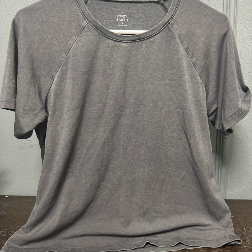Cozy Earth Women's Gray Top